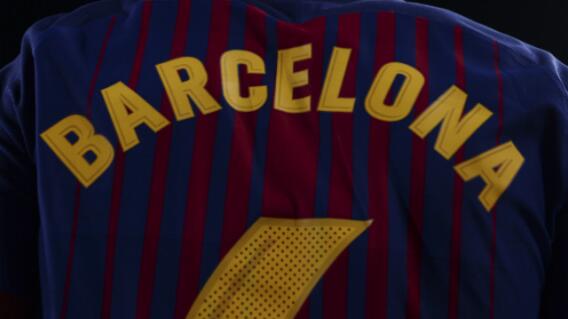 287644_camisetabarcelona_100918_afp_e.jpg