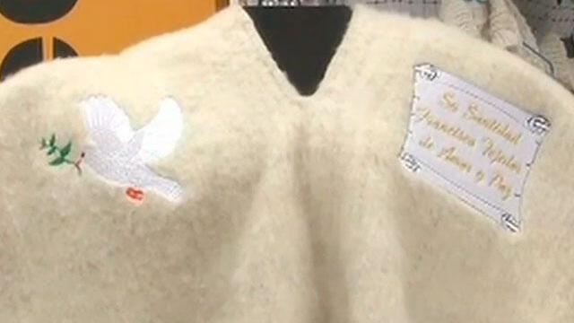 En Nobsa, Boyacá, le hicieron esta ruana al papa Francisco