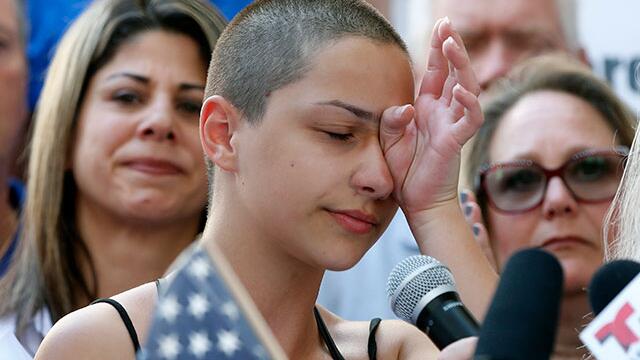 Critican a Trump por haber recibido 30 millones de dólares de la Asociación Nacional del Rifle