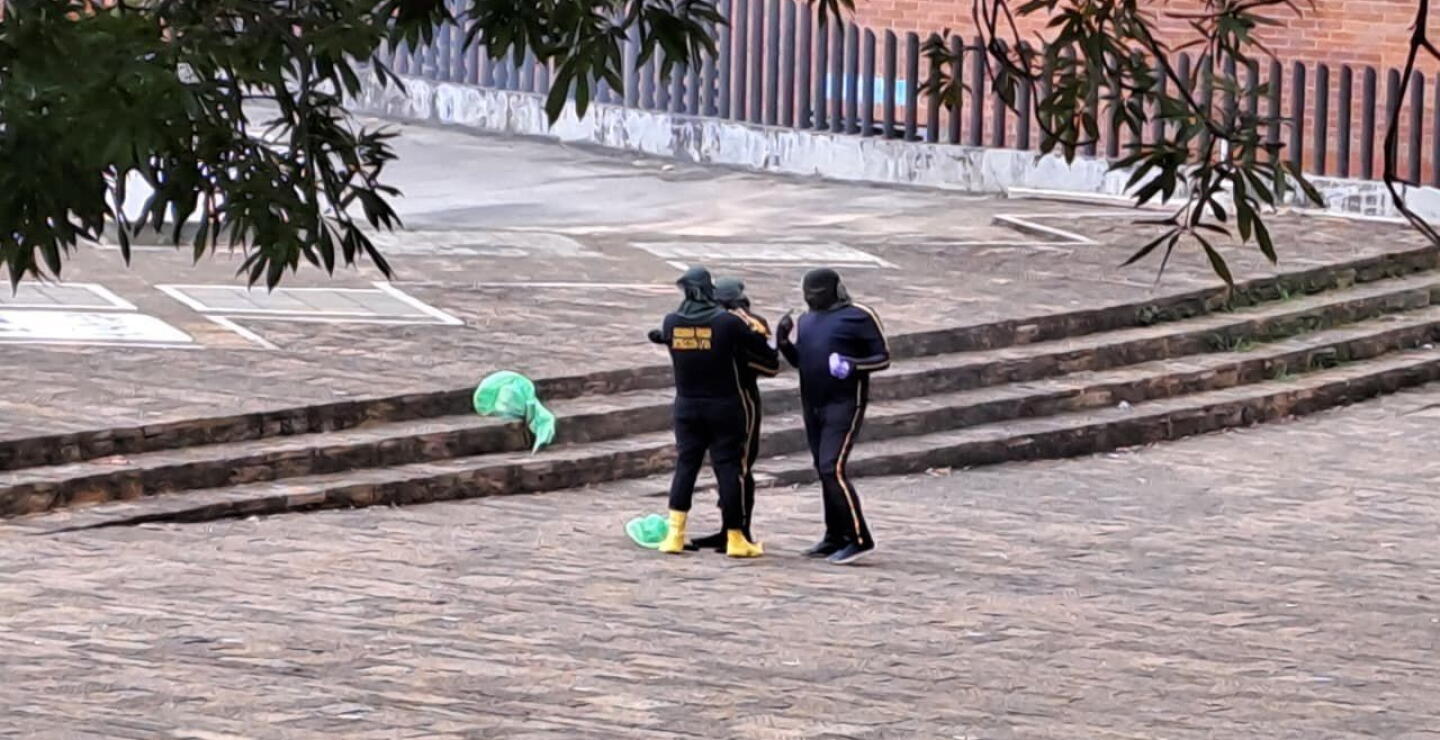 Encapuchados irrumpen en la Universidad Industrial de Santander.jpg