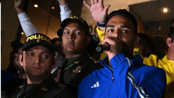 El agarrón de los escoltas de Falcao El agarrón de los escoltas de Falcao