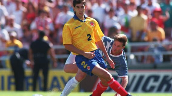 El futbolista Andrés Escobar marcó un autogol que le costó la vida .jpg El futbolista Andrés Escobar marcó un autogol que le costó la vida .jpg