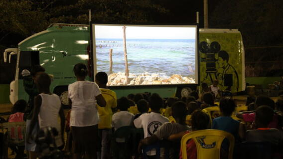 cine-bus-cali.jpg