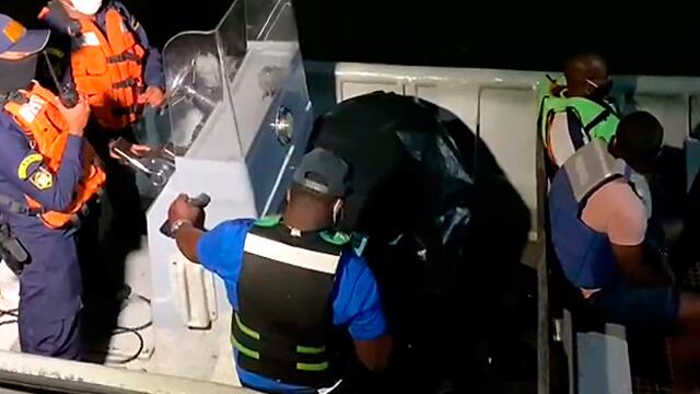 naufragio-en-tumaco.jpg naufragio-en-tumaco.jpg