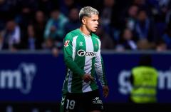 'Cucho' Hernández, delantero del Real Betis.