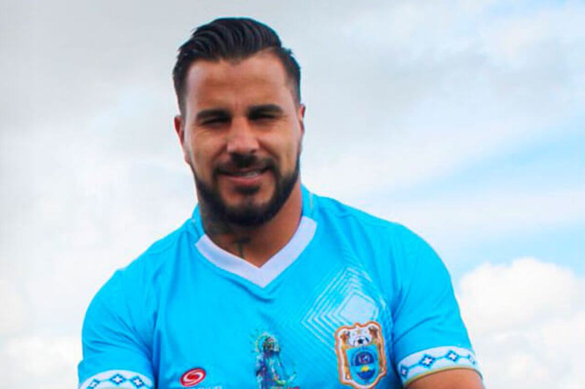 Twitter: @BinacionalFC: El futbolista Juan Pablo Vergara perdió la vida en un accidente de tránsito