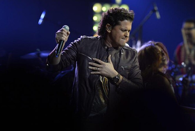 199752_El ganador de la noche Carlos Vives, poniéndole el sabor a los Premios Grammy Latino 2013