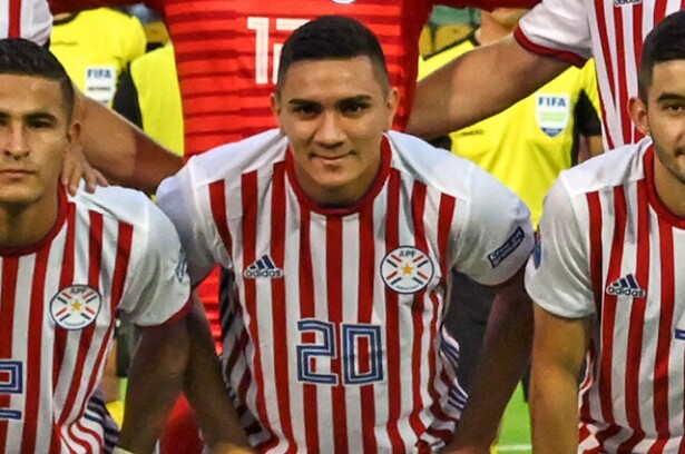 329281_hugofernandezparaguay220120afpe.jpg
