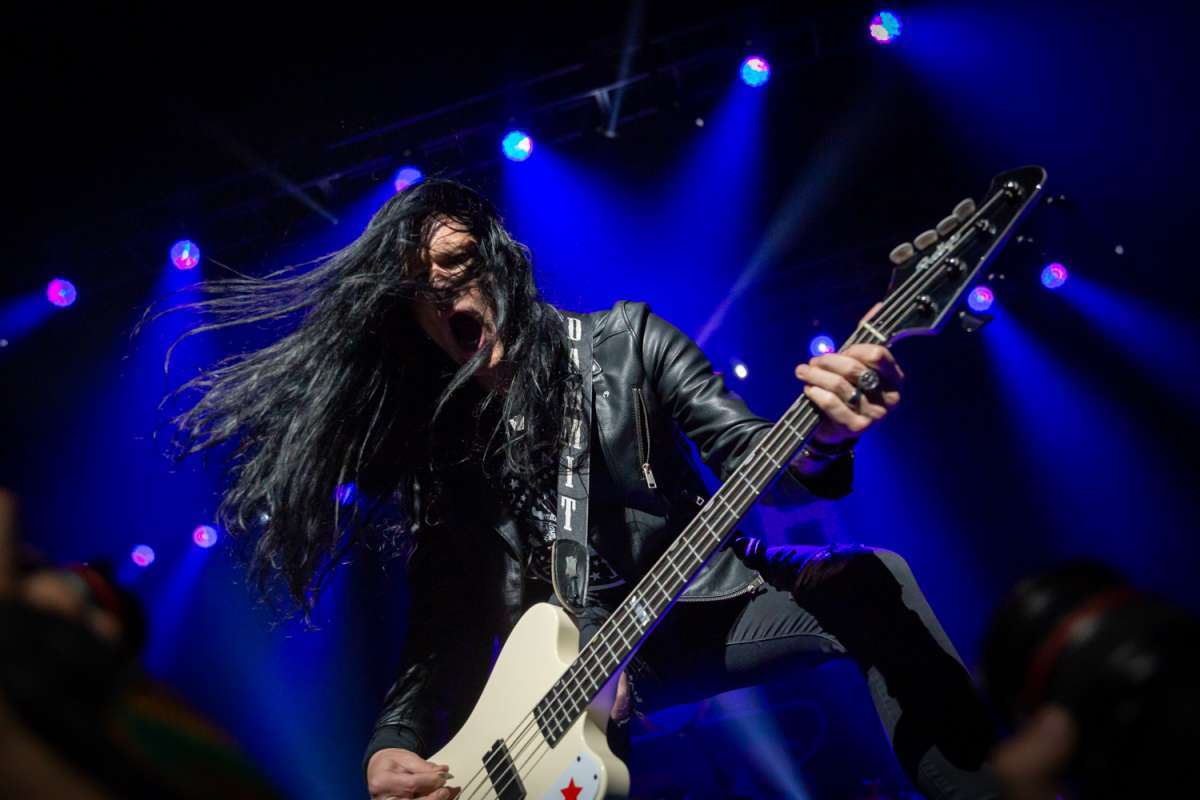 640458_slash_9.jpg