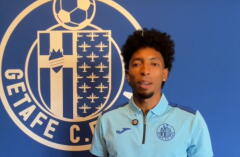 Johan Mojica en su presentación como nuevo jugador del Getafe. 