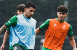 Gustavo Puerta en la vuelta a los entrenamientos con Racing de Santander.