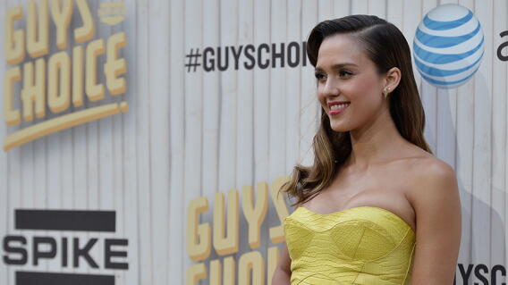 235471_jessica_alba_afp_2.jpg