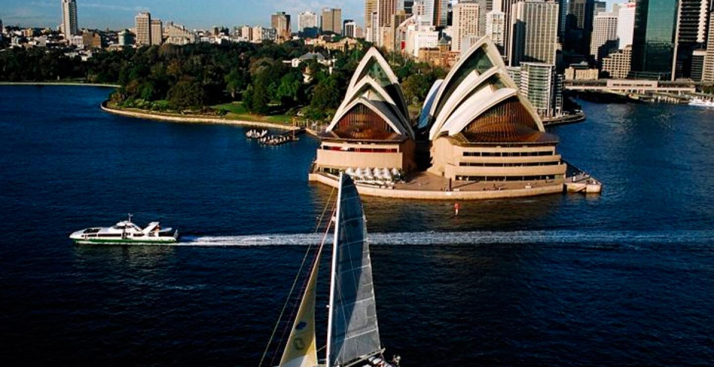 1. Sidney, Australia, jamás ha descendido de los primero lugares de este ranking. es percibida como la tercera con el gobierno más efectivo, la novena con la economía más avanzada y la séptima con el ambiente más atractivo.