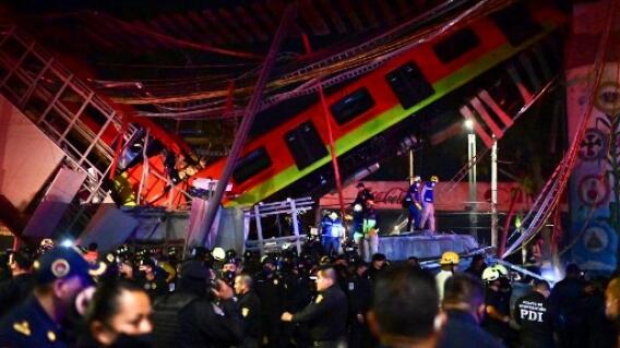 Al menos 15 muertos y 70 heridos tras accidente en metro de Ciudad de México Al menos 15 muertos y 70 heridos tras accidente en metro de Ciudad de México