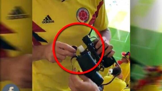 14041_La Kalle - Que paso con el joven que metió licor a un estadio en Rusia - Foto Facebook 14041_La Kalle - Que paso con el joven que metió licor a un estadio en Rusia - Foto Facebook