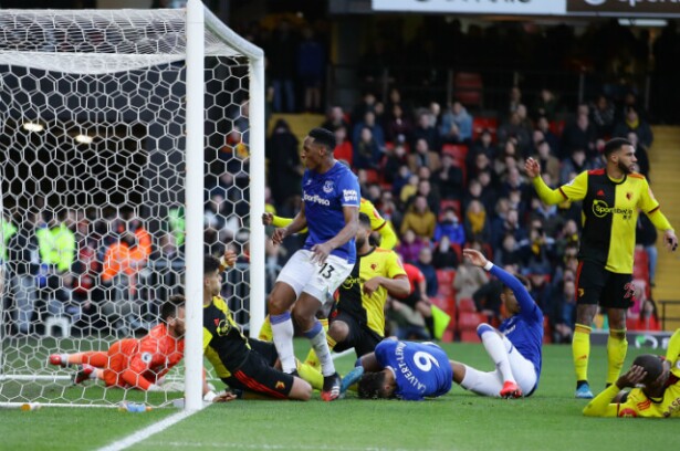 330022_yerry_mina_everton_010220_getty_e.jpg