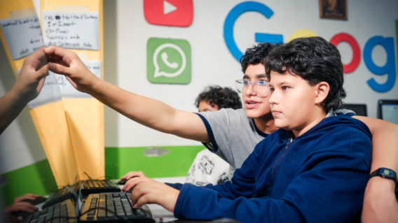 Medellín lleva ciencia y tecnología a más miles de estudiantes a través de Generación Tech