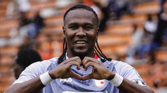 Hugo Rodallega, delantero de Santa Fe.  Hugo Rodallega, delantero de Santa Fe.