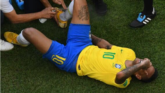 291853_neymarlesion_201118_afp_e.jpg