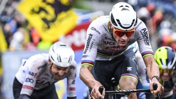Mathieu van der Poel, ciclista neerlandés del Alpecin-Deceuninck, favorito a ganar la París Roubaix 2024 Mathieu van der Poel, ciclista neerlandés del Alpecin-Deceuninck, favorito a ganar la París Roubaix 2024