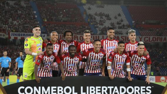 Jugadores del Junior de Barranquilla en partido de la Copa Libertadores 2024 Jugadores del Junior de Barranquilla en partido de la Copa Libertadores 2024