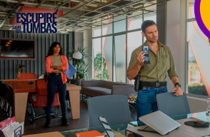 Victoria y Miranda tienen su primer encuentro íntimo. Victoria y Miranda tienen su primer encuentro íntimo.