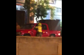 324541_Blu Radio / Enfrentamiento entre policías y conductores. Foto: Tomada de video