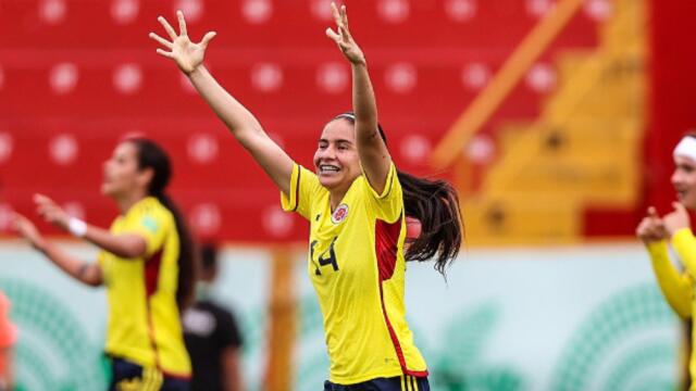 Mariana Muñoz, tras su gol contra Alemania, en el Mundial Mariana Muñoz, tras su gol contra Alemania, en el Mundial