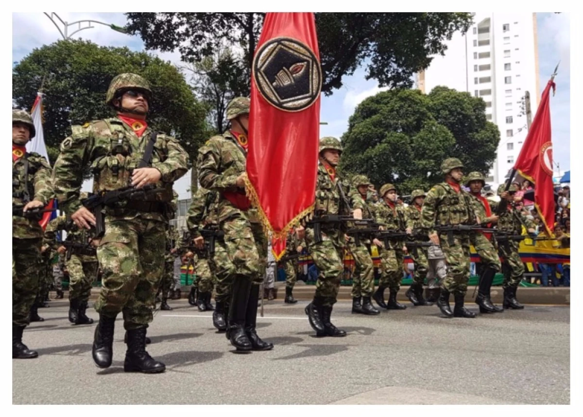 Vea aquí en vivo el desfile militar del 20 de julio por la ...