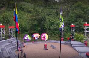 El equipo que quedó eliminado del Desafío Siglo XXI: la participante que bajó la bandera tras perder El equipo que quedó eliminado del Desafío Siglo XXI: la participante que bajó la bandera tras perder
