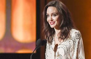 239953_angelina1.jpg