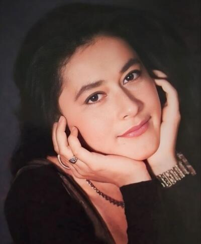 Alina Lozano a sus 25 años Alina Lozano a sus 25 años