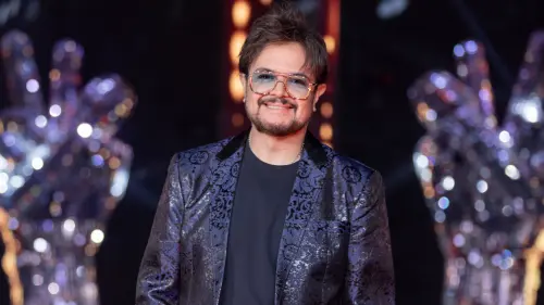 Aleks Syntek imita los cantos de vallenato de sus pupilos