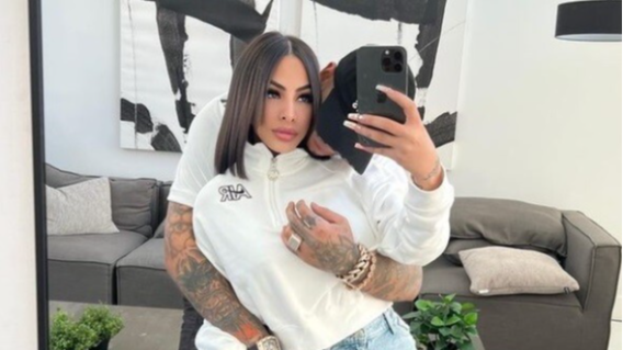 Anuel defendió a Yailin de quienes critican su cuerpo.png Anuel defendió a Yailin de quienes critican su cuerpo.png