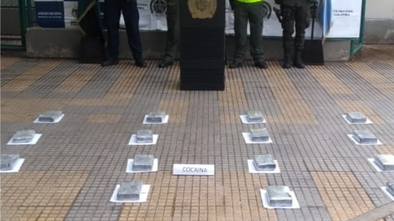 344154_BLU Radio. Cocaína / Foto: Policía