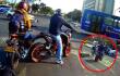 Ladrón en moto le robó el celular a mujer en sector de Colina, Bogotá: placa quedó en video