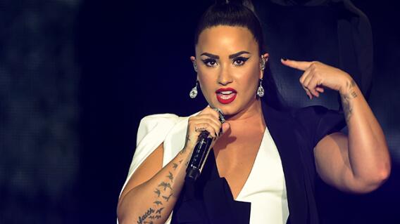 demi.jpg demi.jpg