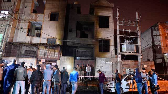 Incendio en fábrica de plásticos de la India dejó 17 muertos Incendio en fábrica de plásticos de la India dejó 17 muertos
