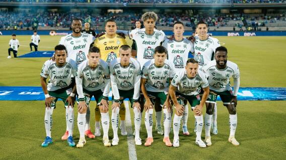 James Rodríguez en la formación del León Contra Azul por la vuelta de los cuartos de final de la Liga MX. 