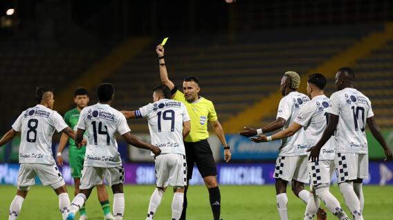 Boyacá Chicó vs. Equidad. Boyacá Chicó vs. Equidad.