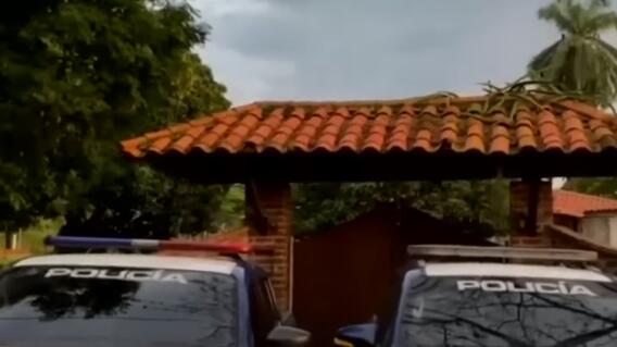 Siete personas fueron capturadas al ser descubiertas enterrando un cadáver en El Cerrito, Valle del Cauca Siete personas fueron capturadas al ser descubiertas enterrando un cadáver en El Cerrito, Valle del Cauca