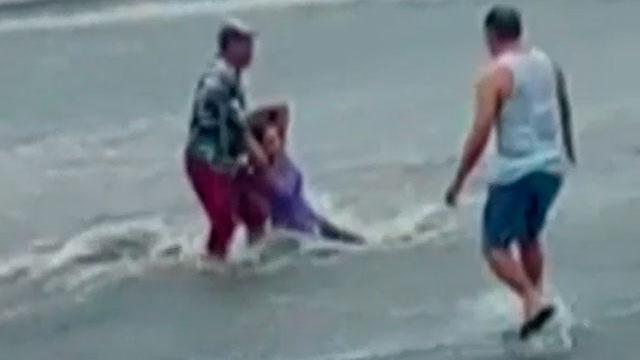 Emergencia invernal en Barranquilla: personas y carros fueron arrastrados por fuertes corrientes