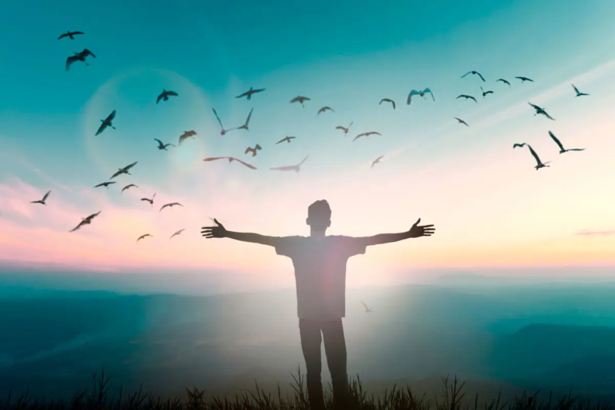 Descubre el Poder de la Escritura: Luis Alberto García en Encuentros Blu