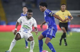 Acción de juego entre Millonarios y Once Caldas por la fecha 13 de la Liga II-2026.