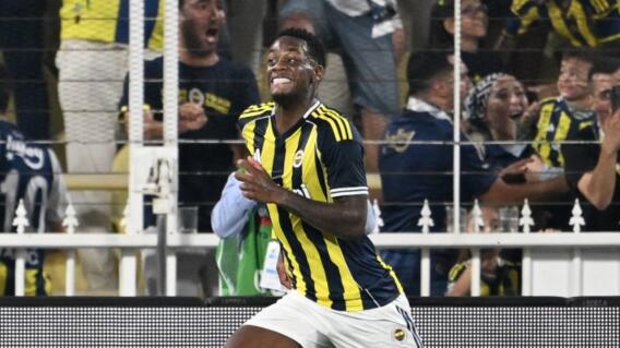 Jhon Durán celebra el gol que marcó con Fenerbahçe en la Champions League. Jhon Durán celebra el gol que marcó con Fenerbahçe en la Champions League.