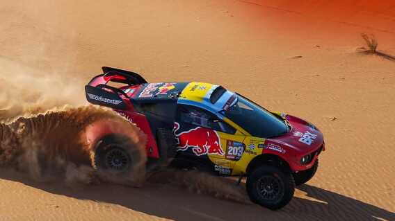 Sebastien Loeb, piloto francés. Sebastien Loeb, piloto francés.
