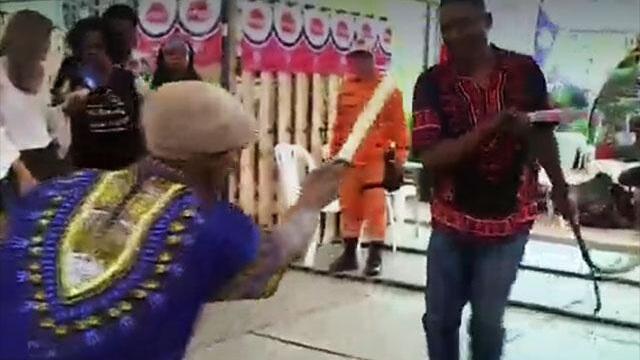 La esgrima con machete se toma el XXII Festival de Música Petronio Álvarez en Cali