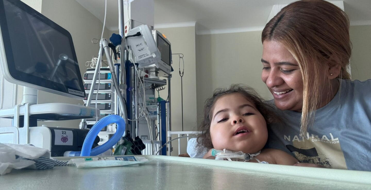 Carla, en hospital de Medellín.