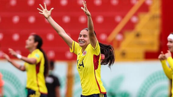 Mariana Muñoz, tras su gol contra Alemania, en el Mundial Mariana Muñoz, tras su gol contra Alemania, en el Mundial