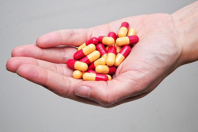Medicamentos importados deberán justificar su costo frente a drogas similares en el mercado